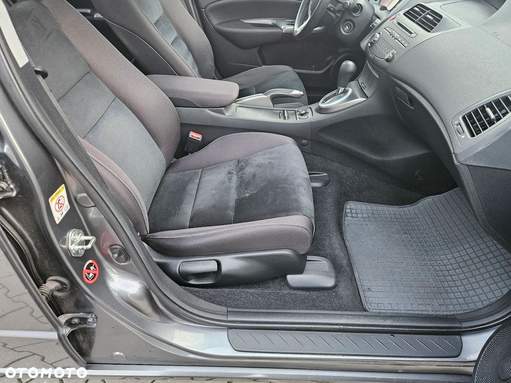 Honda Civic 1.8 Executive - 21