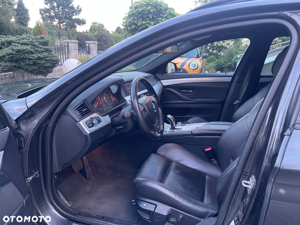 BMW Seria 5 520d - 12