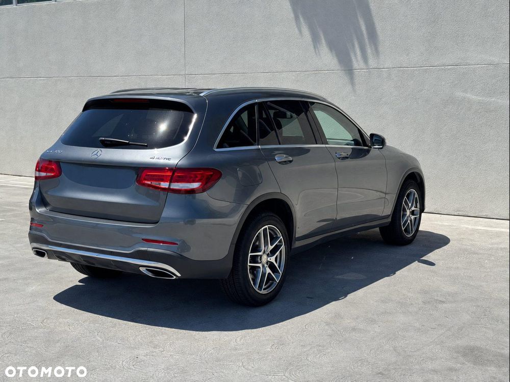 Mercedes-Benz GLC 300 4Matic 9G-TRONIC - 8