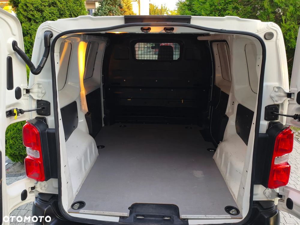 Toyota Prace - 10