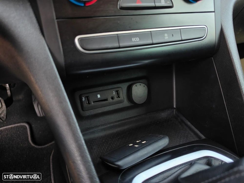Renault Mégane 1.2 TCE Limited - 16
