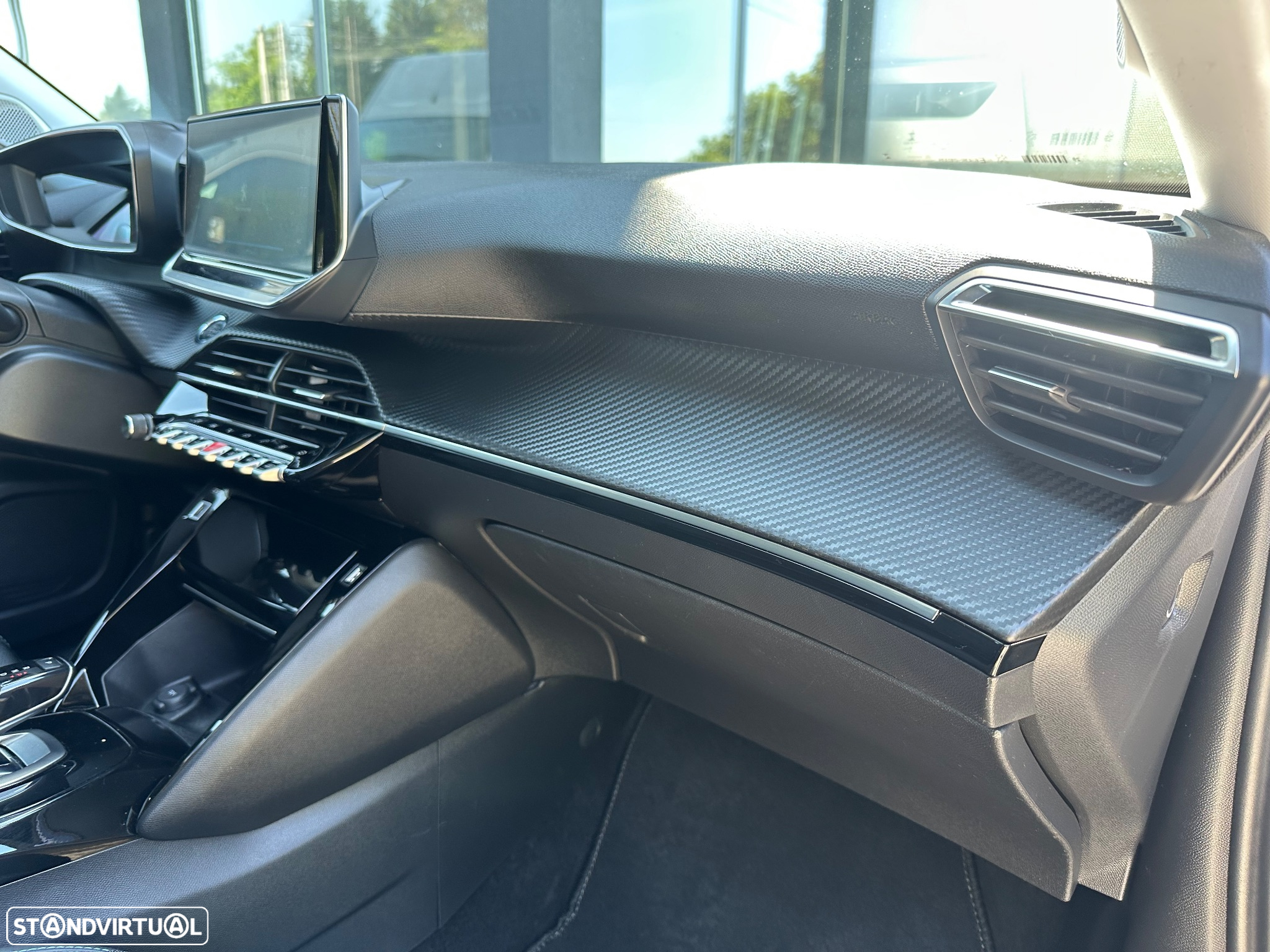 Peugeot 2008 1.5 BlueHDi Allure Pack EAT8 - 12