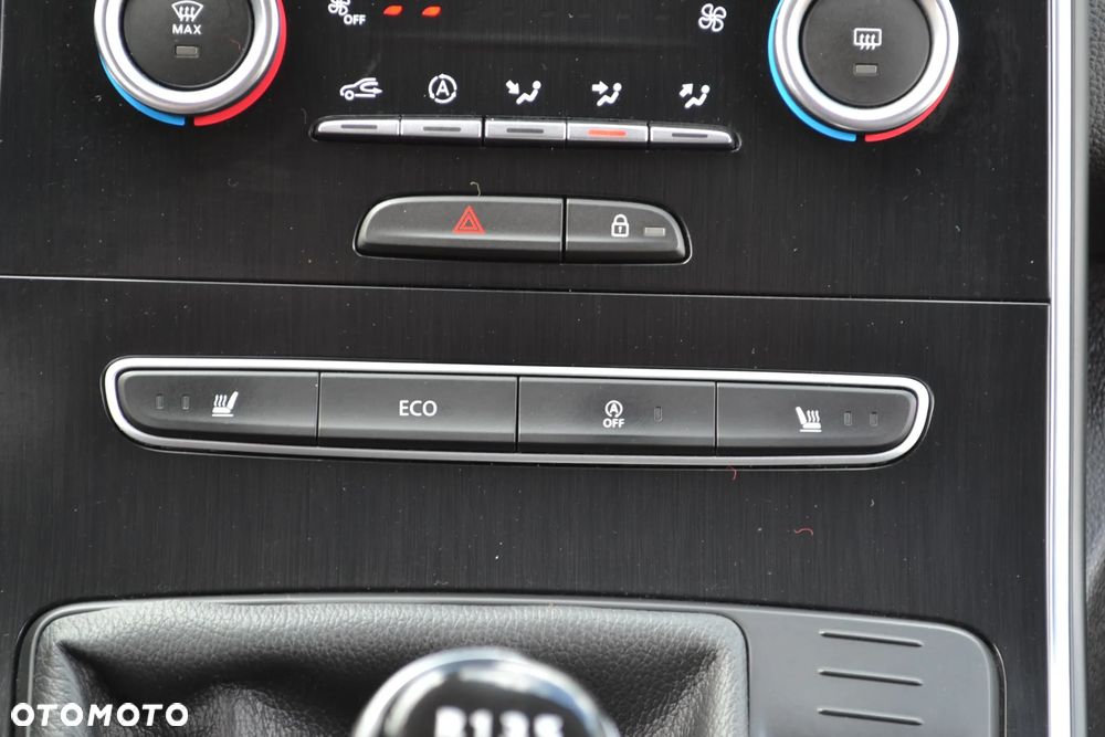 Renault Scenic ENERGY TCe 130 INTENS - 36