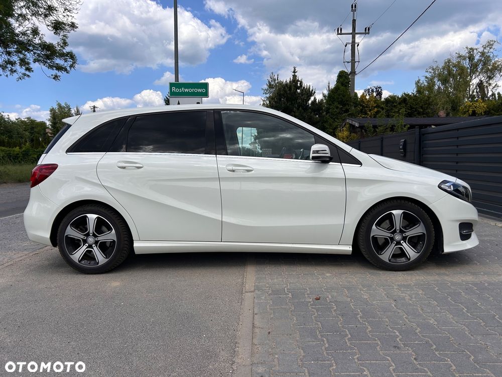 Mercedes-Benz Klasa B 250 UrbanStyle Edition - 6
