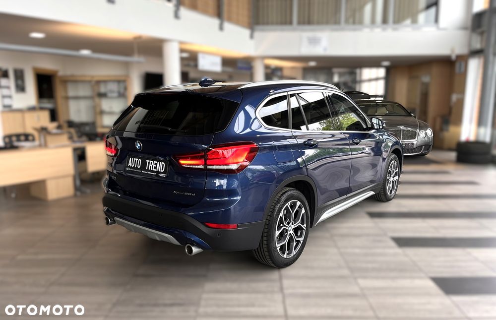 BMW X1 xDrive20d Sport Line - 4