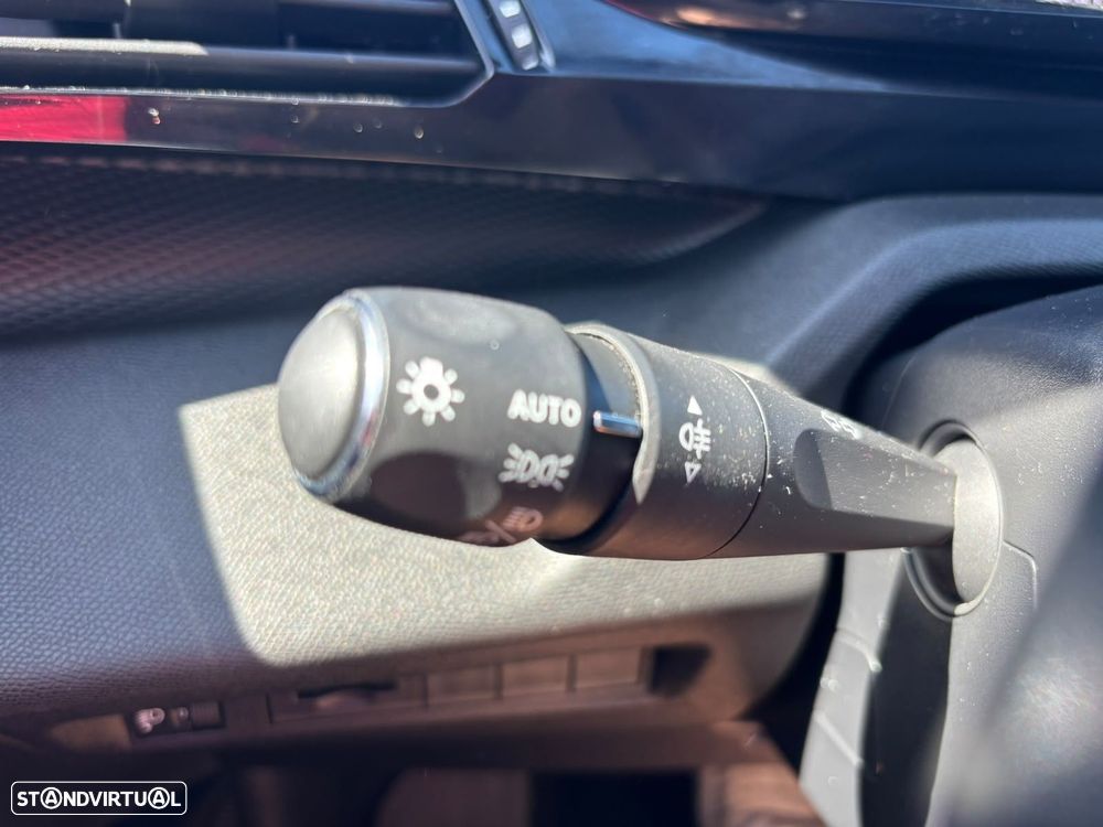 Peugeot 308 1.5 BlueHDi Active EAT8 - 28