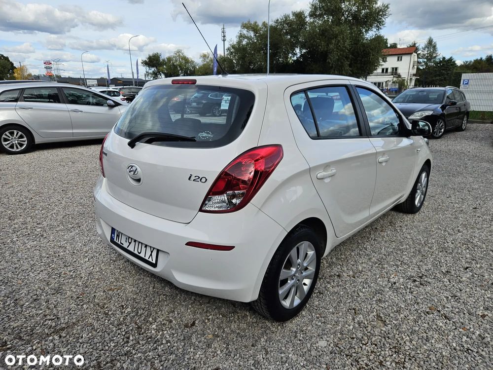 Hyundai i20 1.25 Comfort - 13