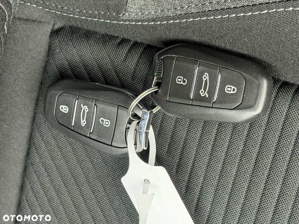 Peugeot 308 BlueHDi FAP 130 Stop & Start Allure - 32