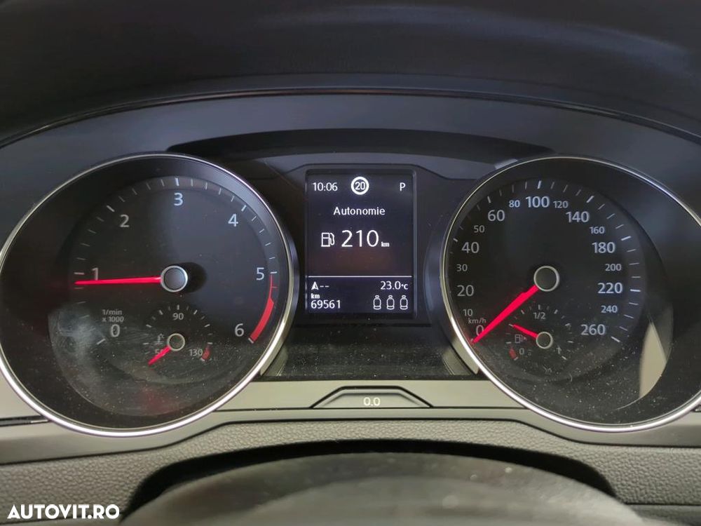 VOLKSWAGEN Passat 2021 — imagine 4