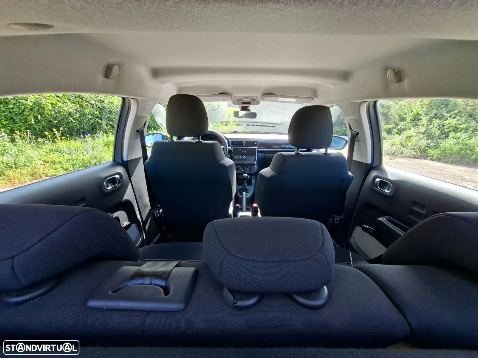 Citroën C3 1.2 PureTech Shine - 33