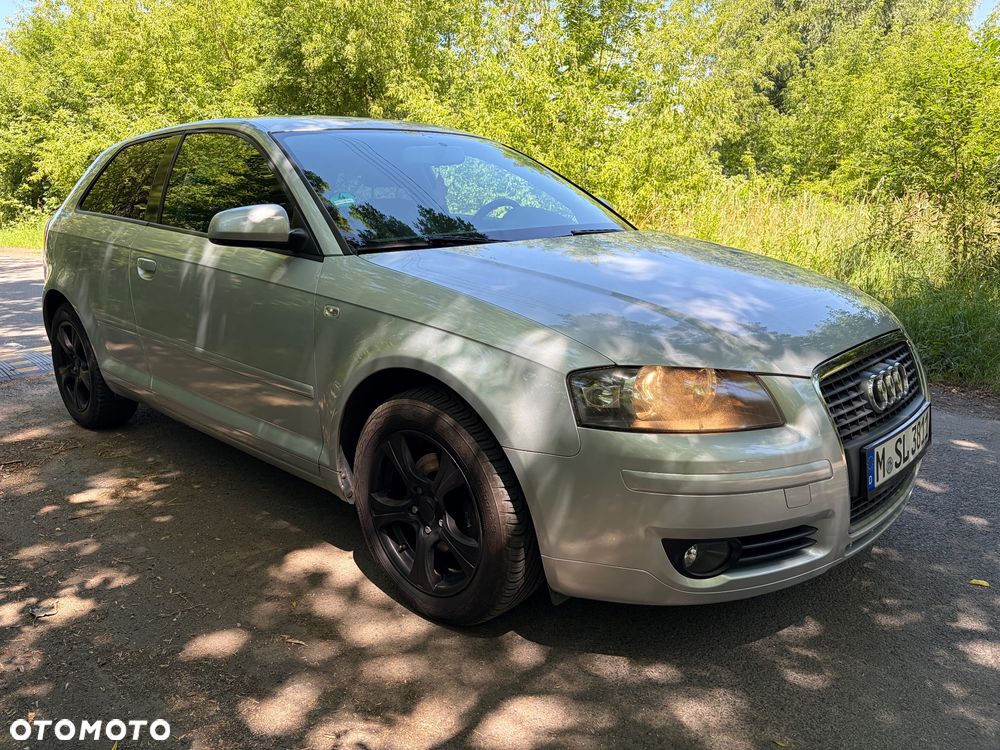 Audi A3 3-drzwiowe 1.6 Attraction - 3