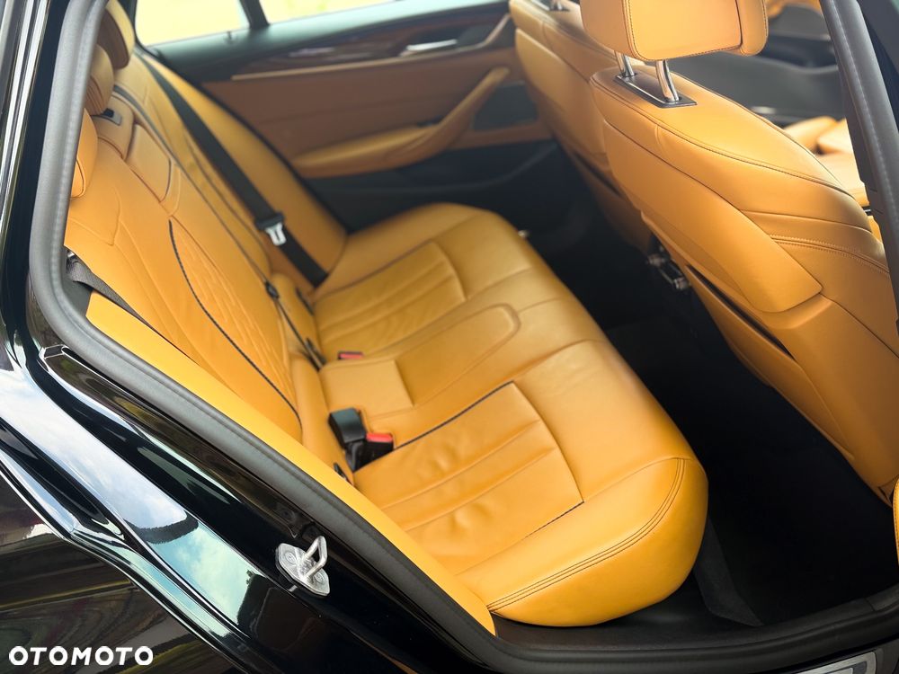 BMW Seria 5 540d xDrive mHEV Luxury Line - 26