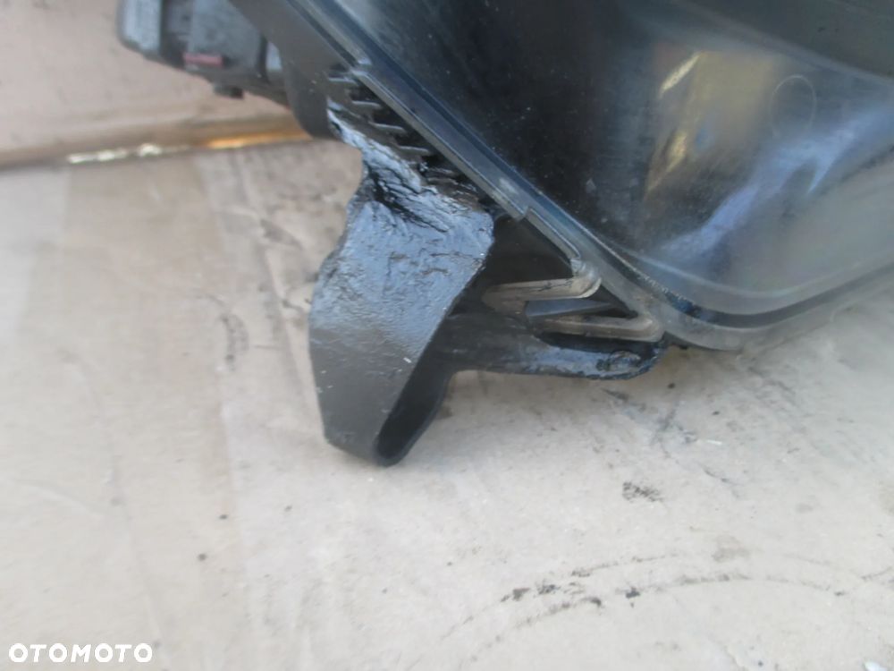 lampa prawa Opel Astra 3 H Hella Europa - 2