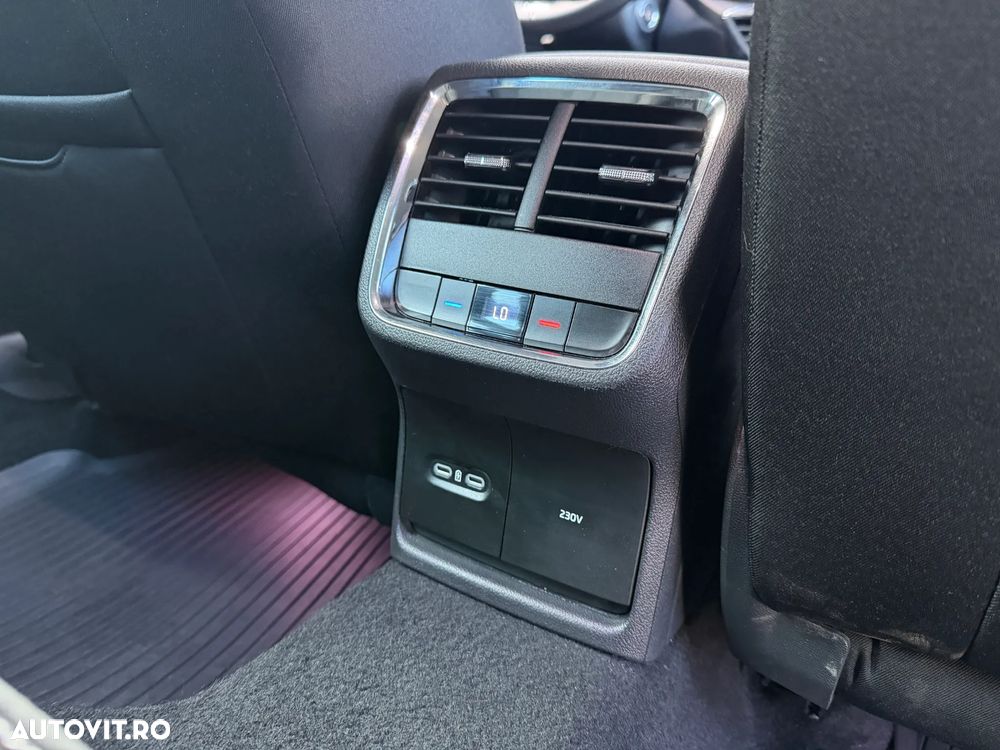 Skoda Octavia 2.0 TSI DSG 4x4 Style - 28