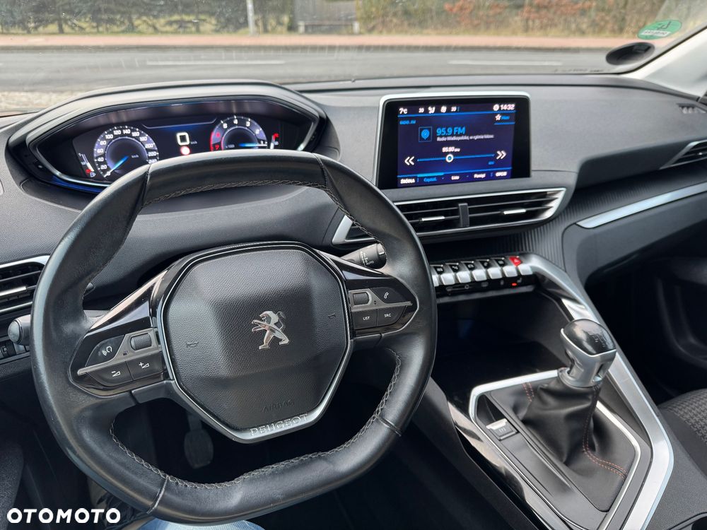 Peugeot 3008 PureTech 130 Stop & Start GPF Allure - 8