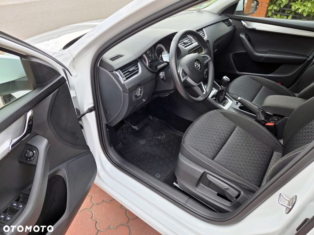 Skoda Octavia 1.4 TSI Edition - 17