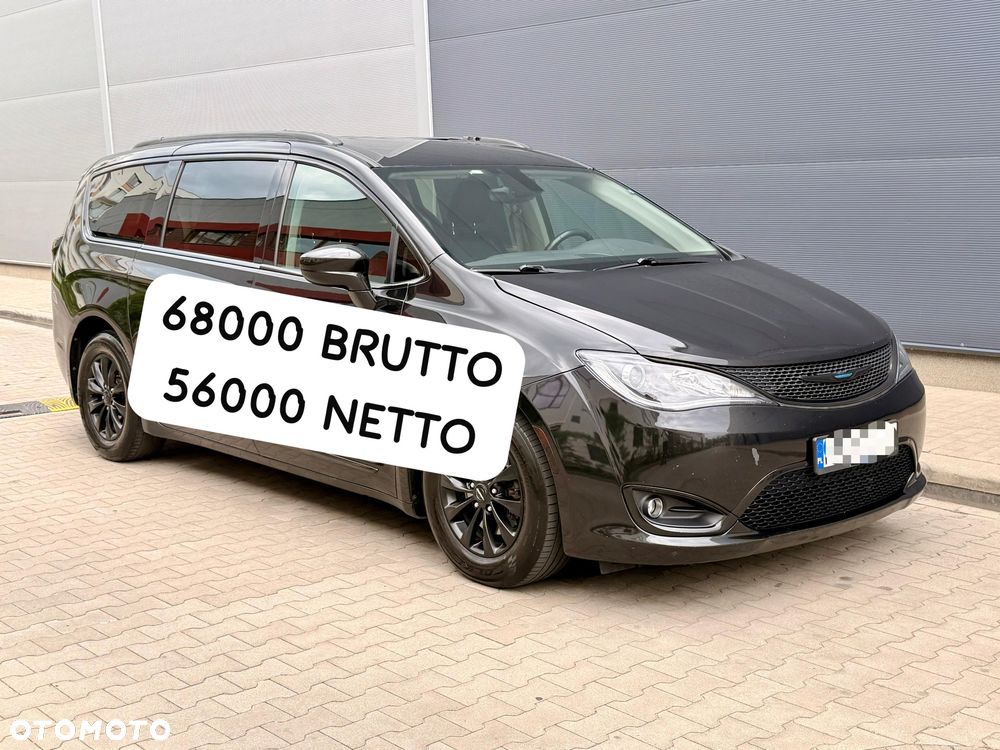 Chrysler Pacifica - 1
