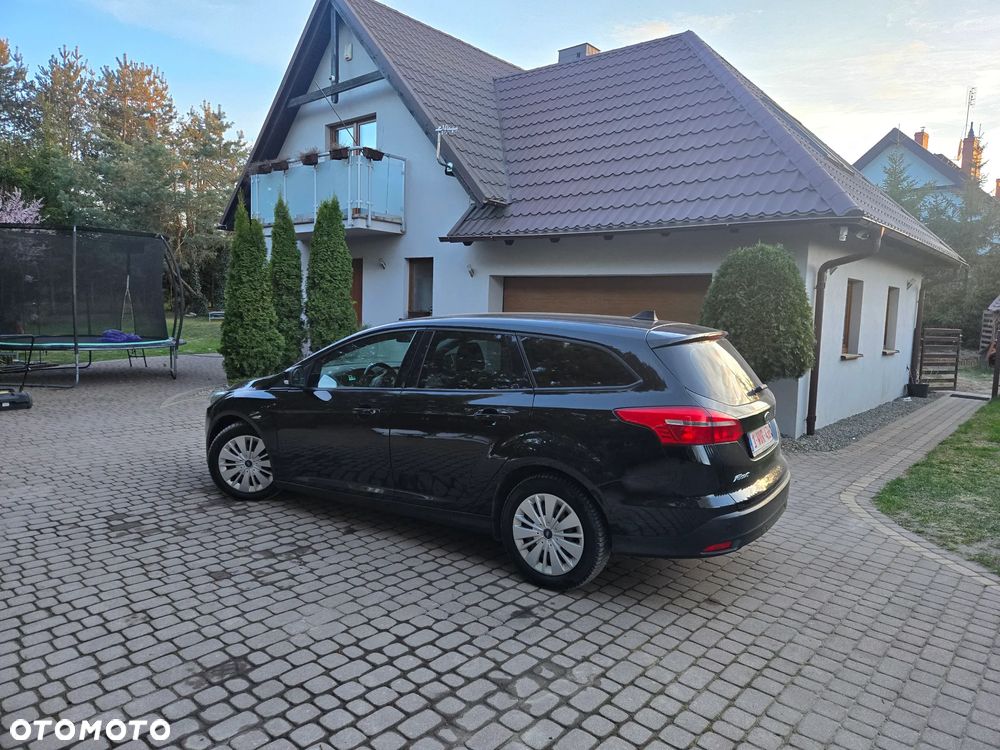 Ford Focus 1.6 TDCi DPF Start-Stopp-System SYNC Edition - 9