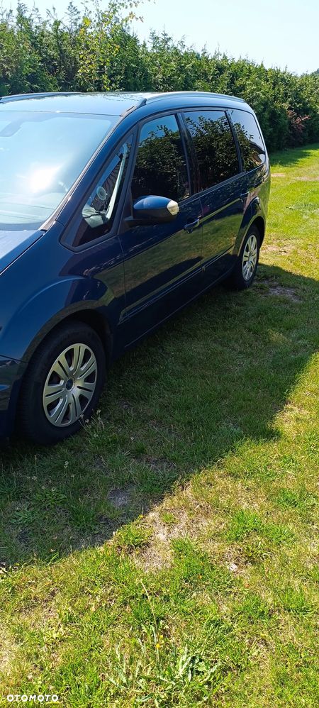 Ford Galaxy 2.0 Ambiente - 23