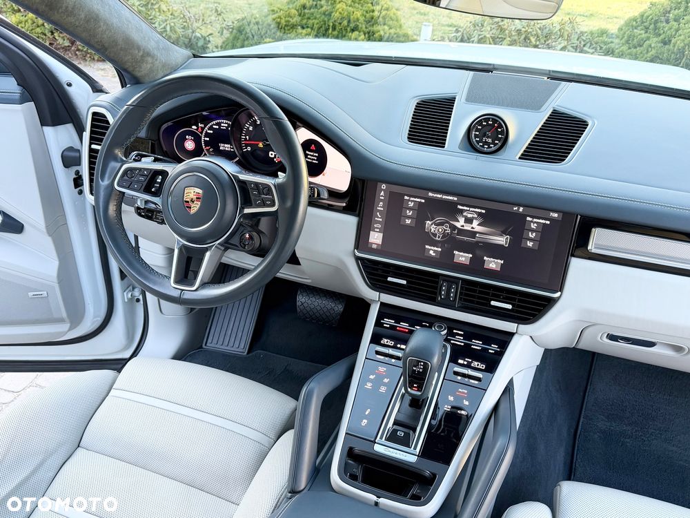 Porsche Cayenne Platinum Edition - 23