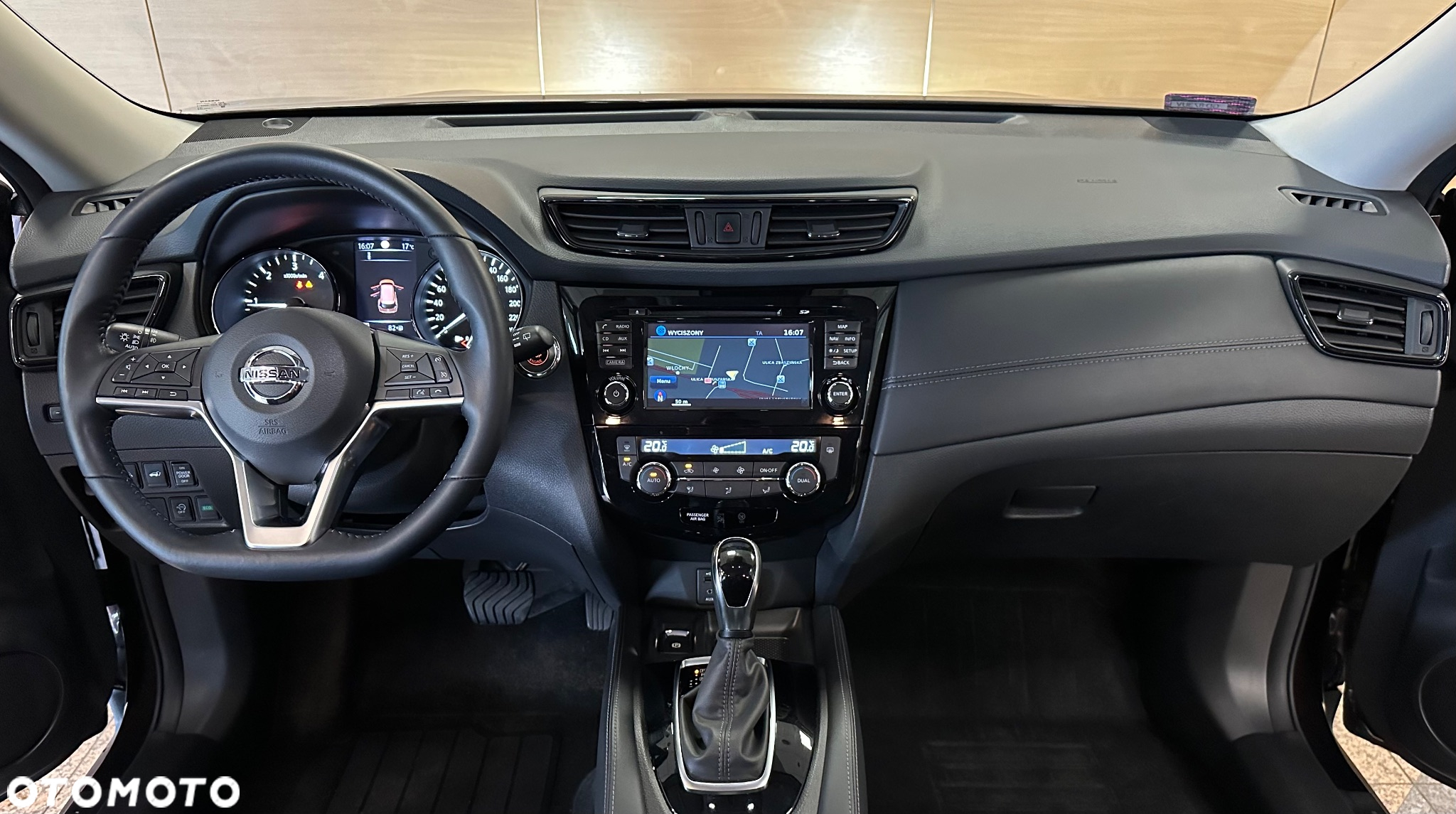 Nissan X-Trail 1.7 dCi N-Connecta 2WD Xtronic - 12