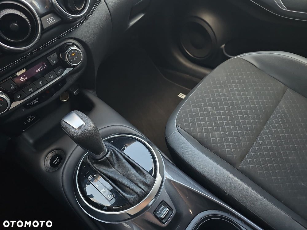 Nissan Juke 1.6 Hybrid N-Connecta AMT - 17