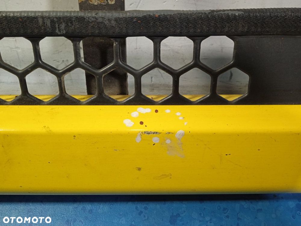 SCANIA 4X2 ATRAPA / GRILL - 3