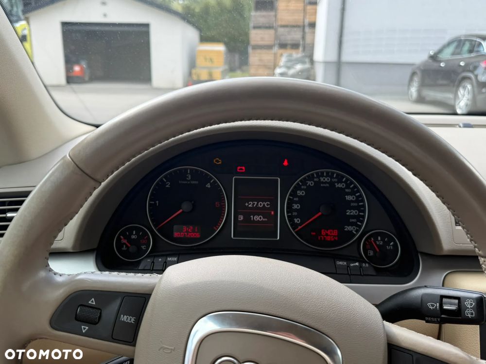 Audi A4 Avant 2.0 TDI - 13