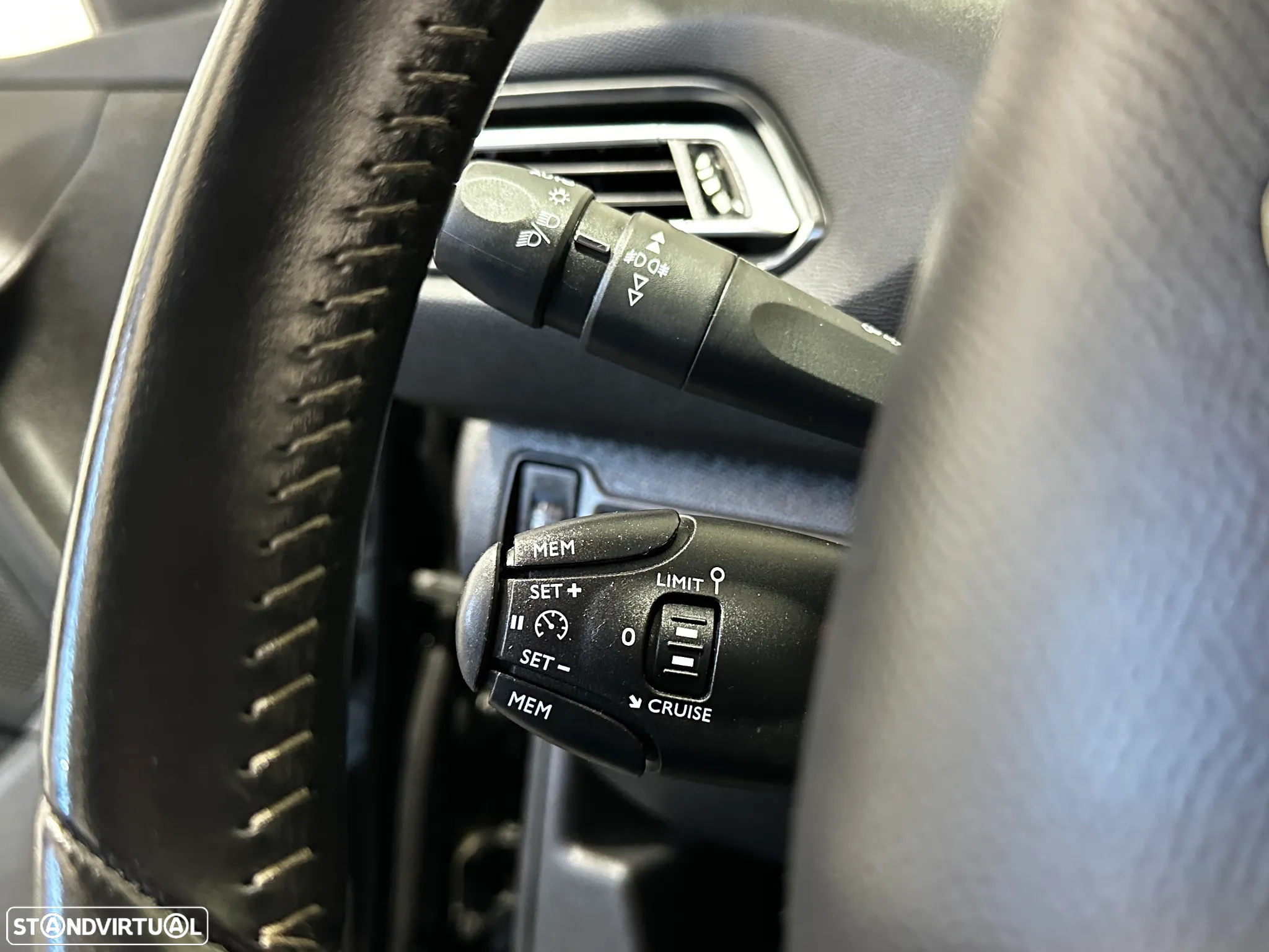 Peugeot 308 SW 1.5 BlueHDi Style - 21