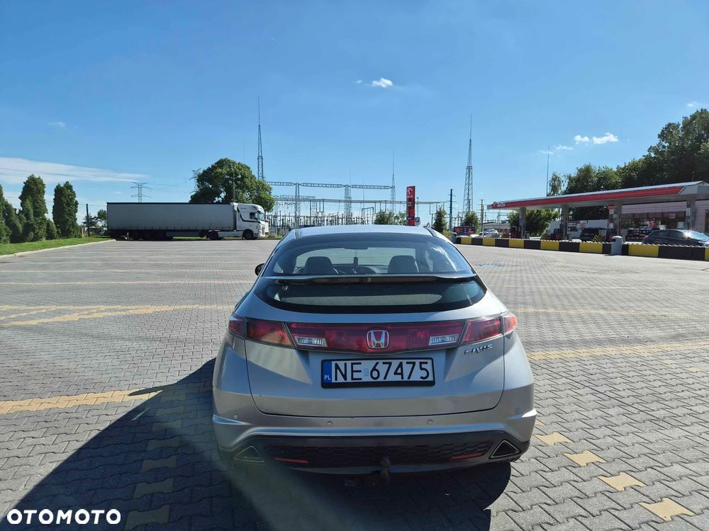 Honda Civic 1.8 Comfort - 8