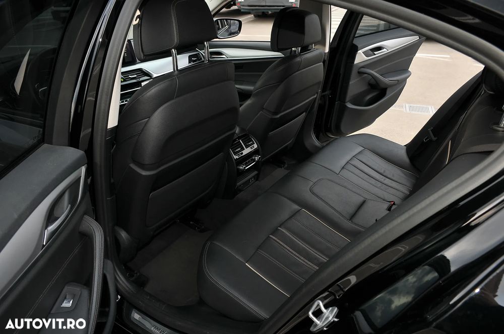 BMW Seria 5 530e xDrive AT PHEV - 17