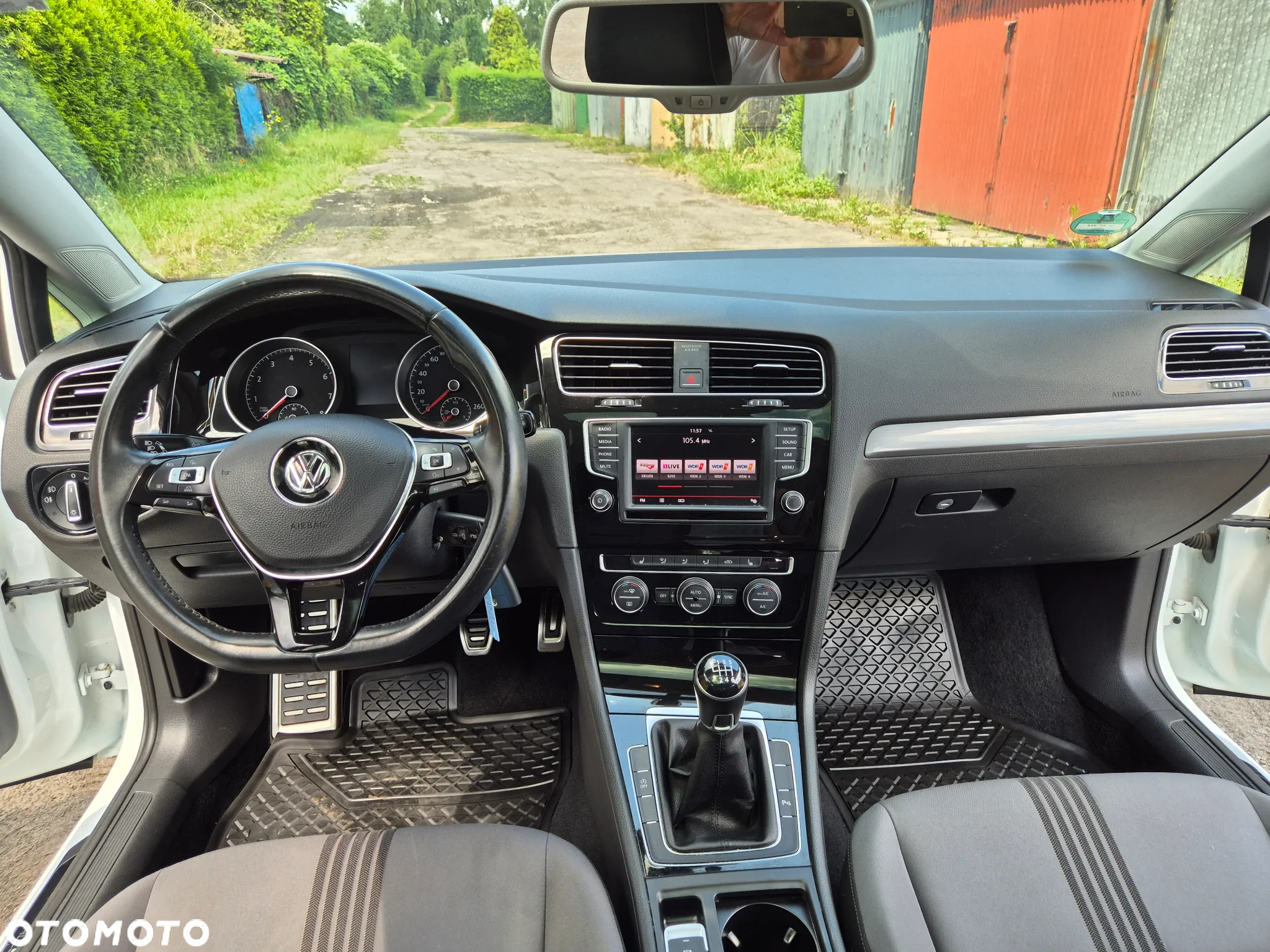 Volkswagen Golf 1.2 TSI BlueMotion Technology Allstar - 13