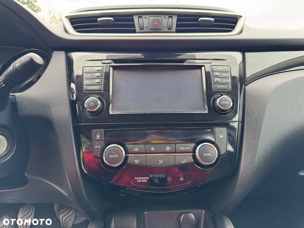 Nissan Qashqai 1.2 DIG-T N-Connecta - 17
