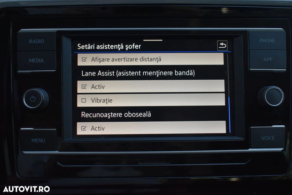 Volkswagen Passat - 15
