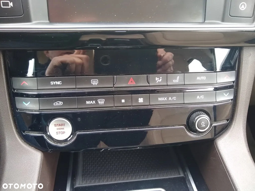 Jaguar F-Pace 2.0 i4D AWD Prestige - 15