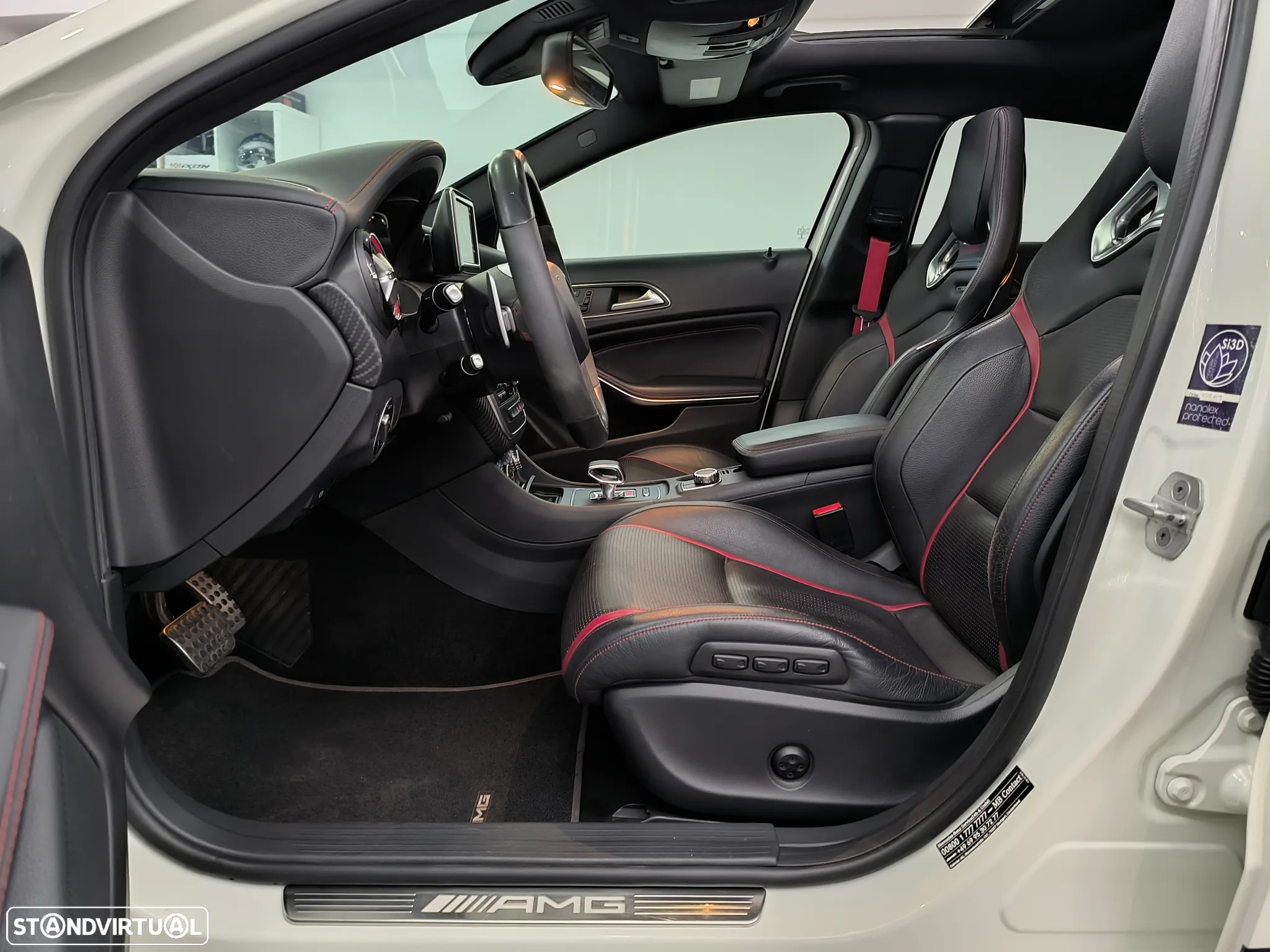 Mercedes-Benz A 45 AMG 4Matic Speedshift 7G-DCT - 26