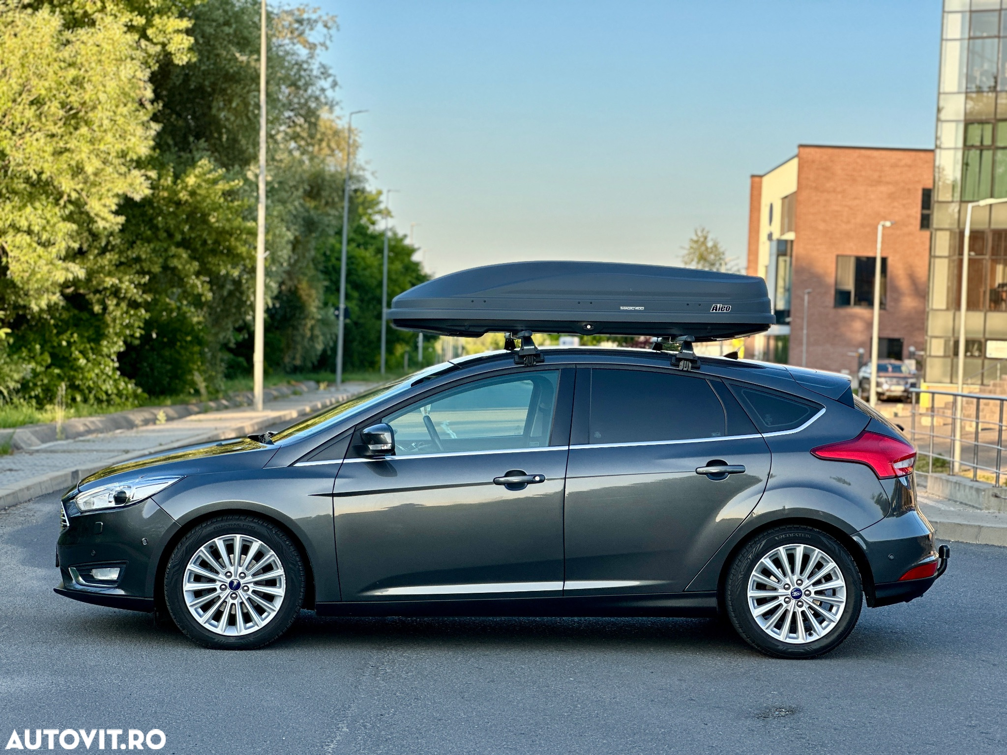 Ford Focus 1.5 EcoBlue Start-Stopp-System TITANIUM - 4