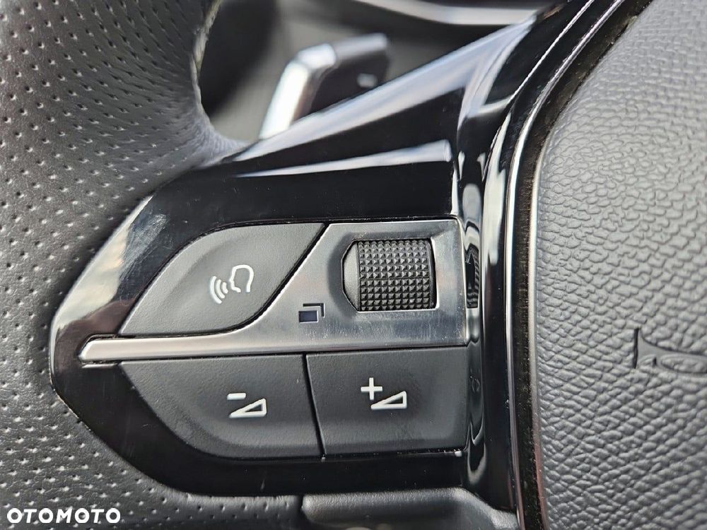 Peugeot 2008 1.2 PureTech GT S&S EAT8 - 15