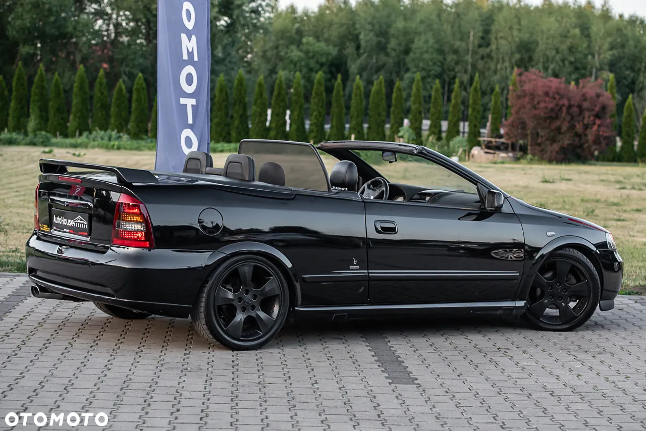 Opel Astra II 2.2 Sport - 11
