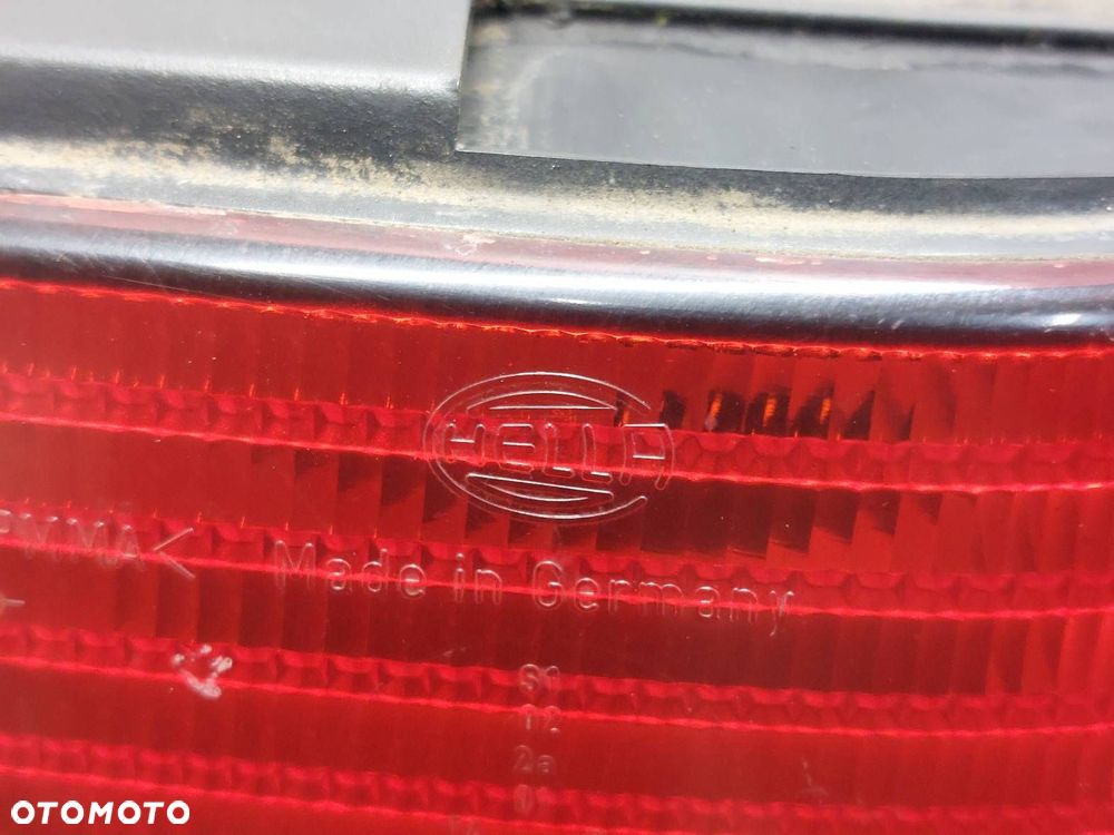 LAMPA PRAWY TYŁ HELLA VOLKSWAGEN PASSAT B4 SEDAN 3A5945112 - 2