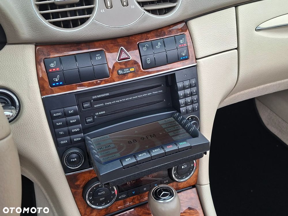 Mercedes-Benz CLK 500 Elegance - 23