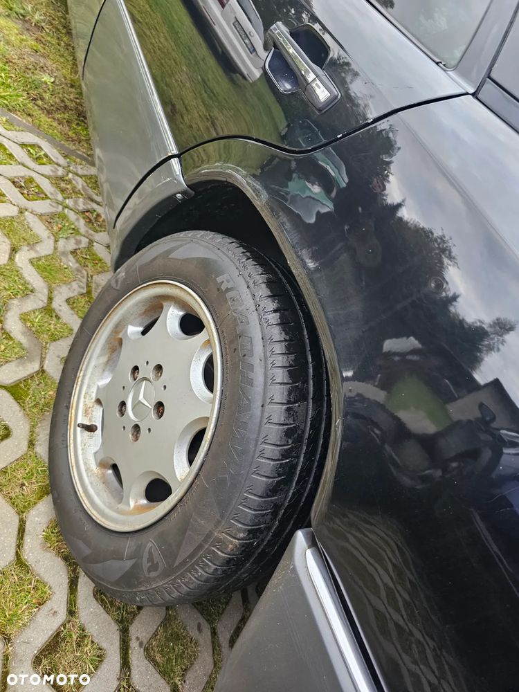 Mercedes-Benz W124 (1984-1993) - 36