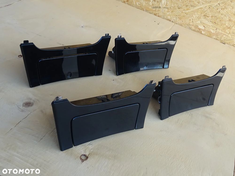 POPIELNICZKA GNIAZDO 12V PANEL DESKI CZARNY DEKOR OPEL INSIGNIA A - 2