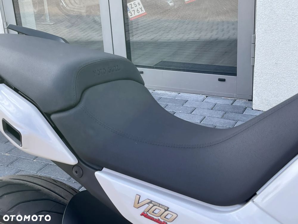Moto Guzzi V100 Mandello - 17