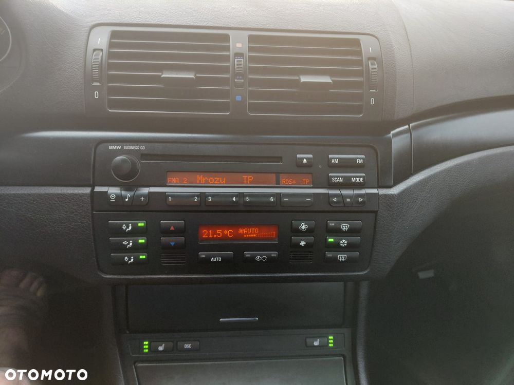 BMW Seria 3 318i Edition Sport - 32