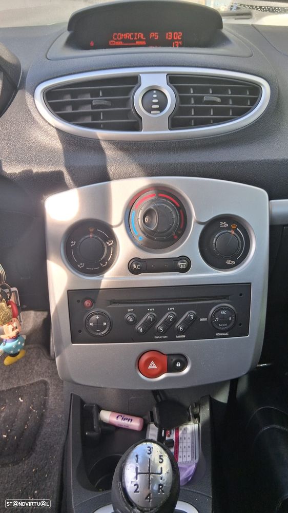 Renault Clio - 6