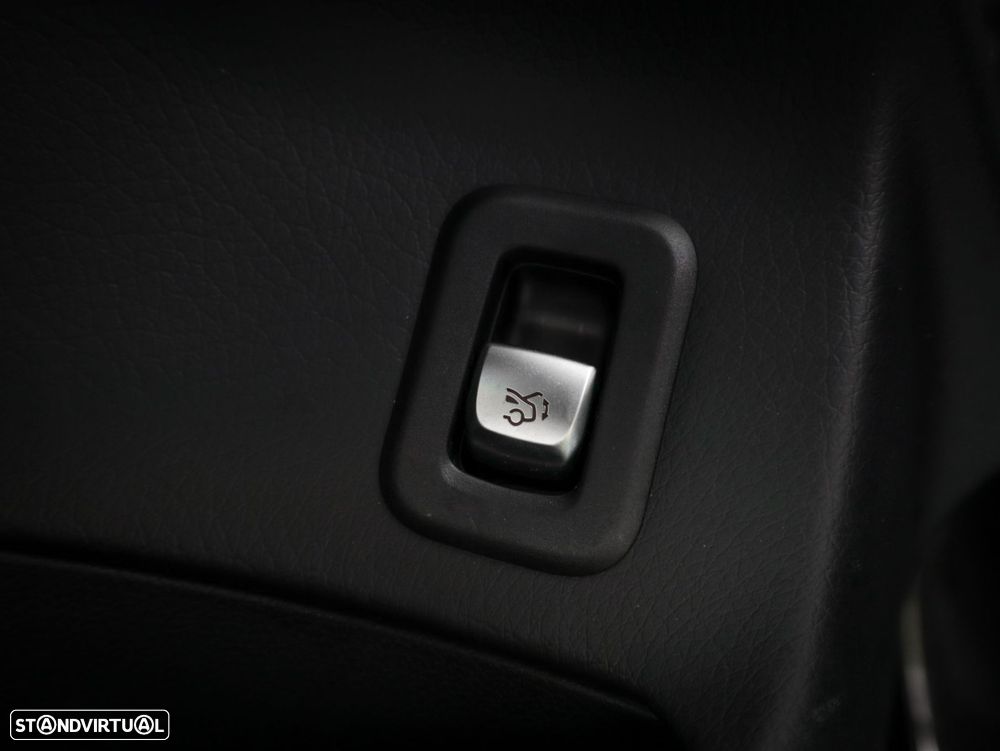 Mercedes-Benz GLC 300 de Coupe 4Matic 9G-TRONIC AMG Line - 26