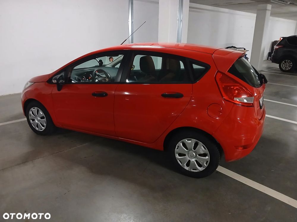 Ford Fiesta 1.25 Ambiente EU5 - 3