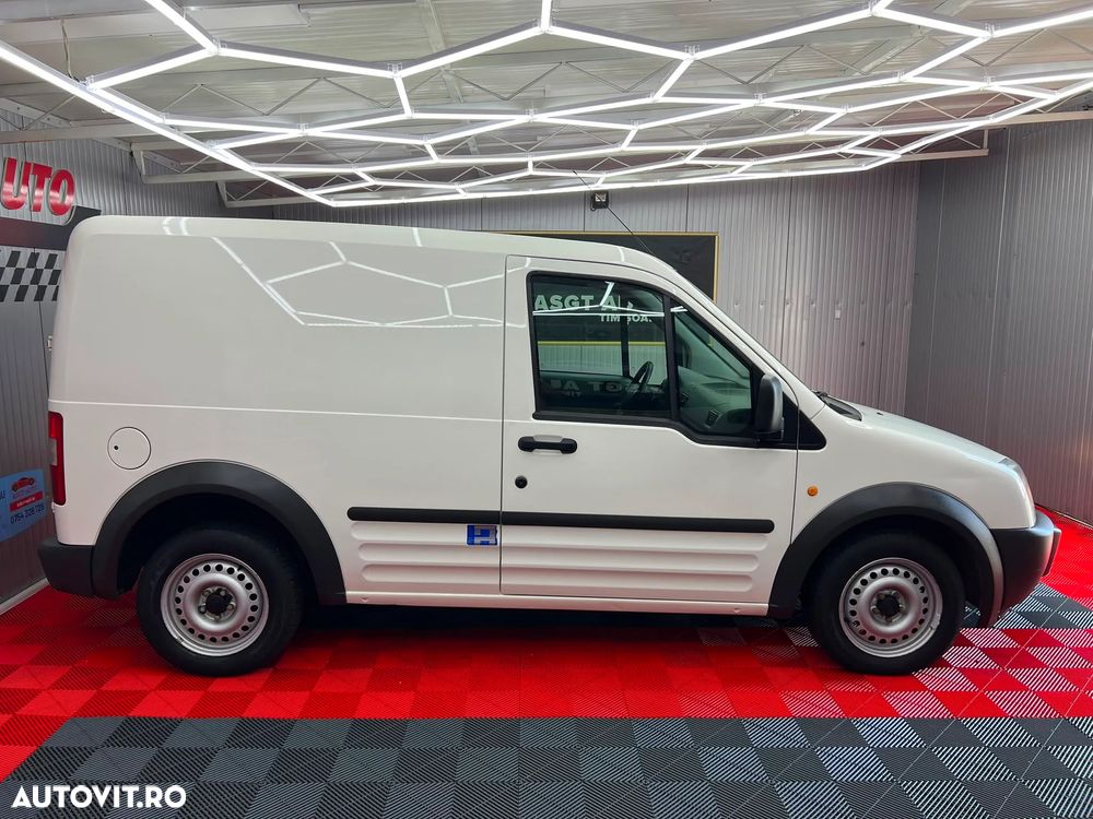 Ford Transit Connect - 21