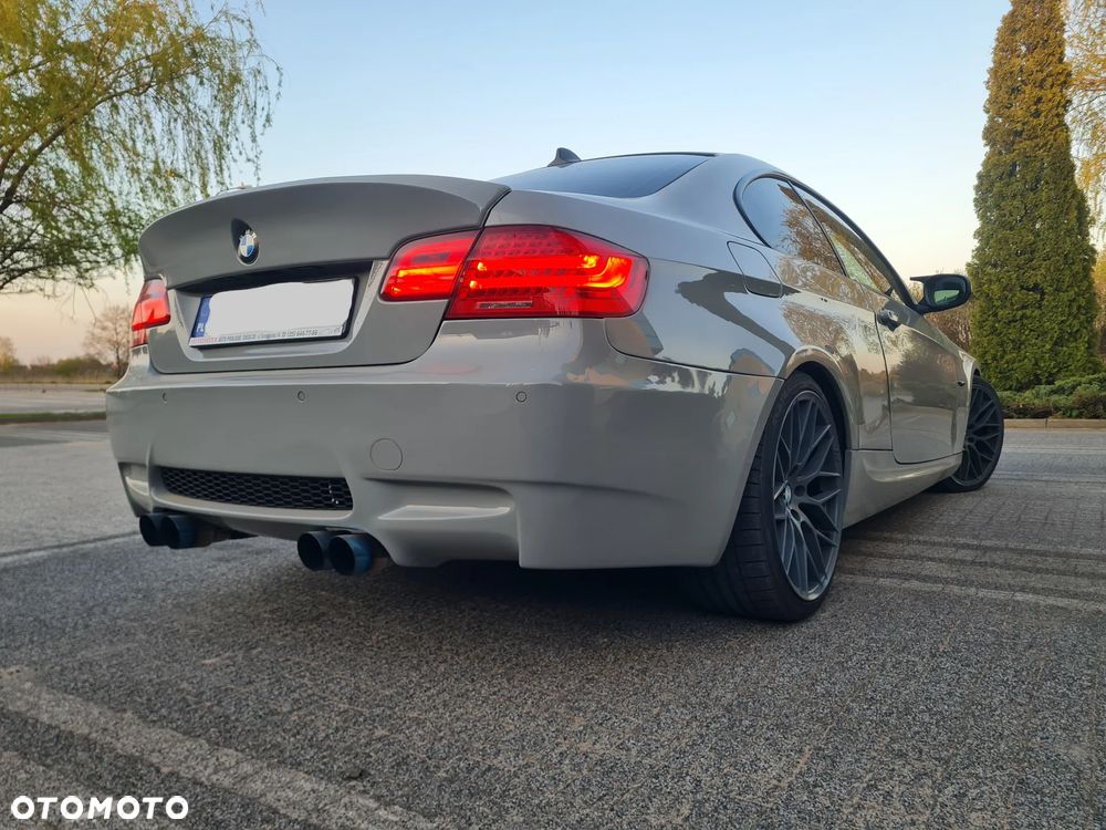 BMW Seria 3 320d DPF M Sport Edition - 23